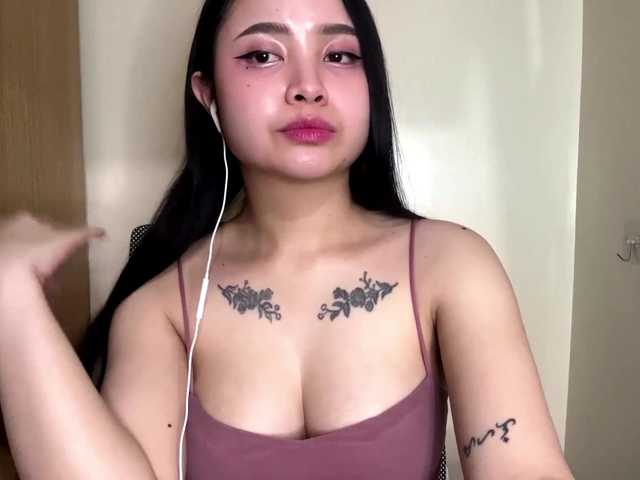 KathrineMagley live cam on BongaCams