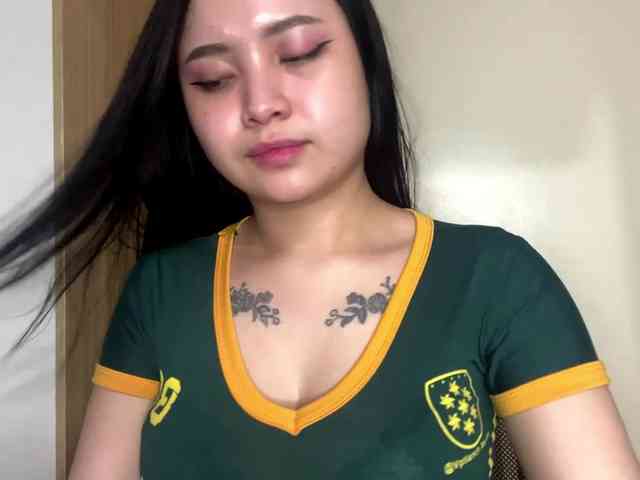 KathrineMagley webcam