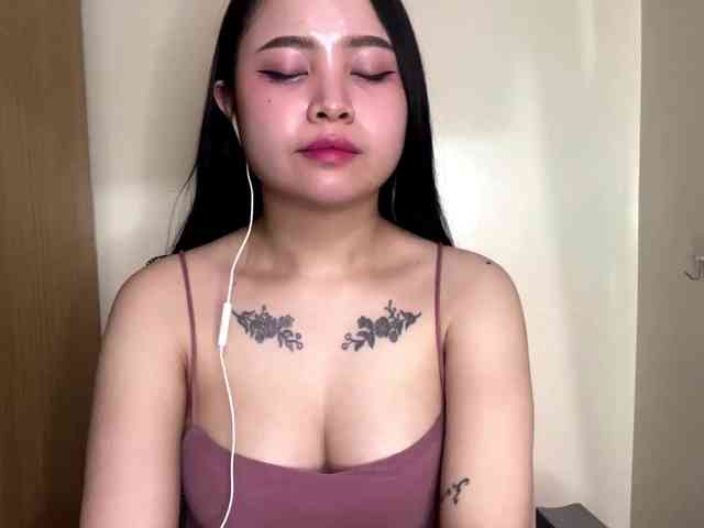 KathrineMagley webcam