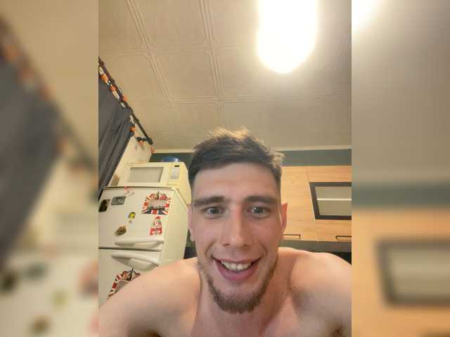 Mikki777Laky, 19 y/o - Live Cam on BongaCams