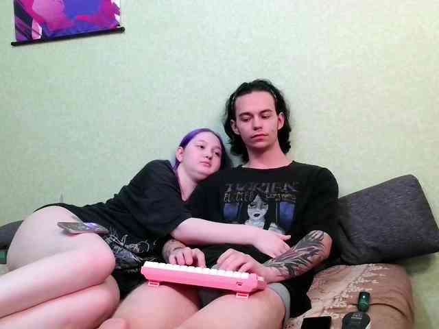 Chris-and-Leo webcam