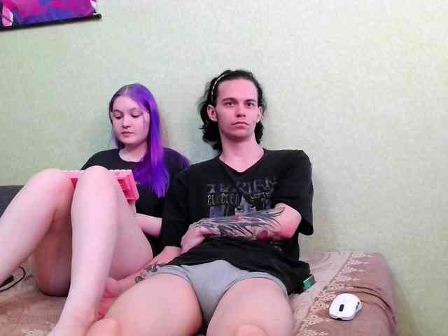 Chris-and-Leo webcam
