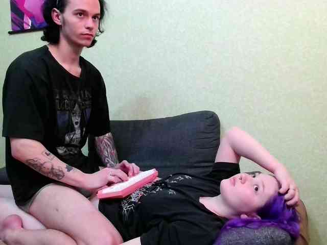 Chris-and-Leo webcam