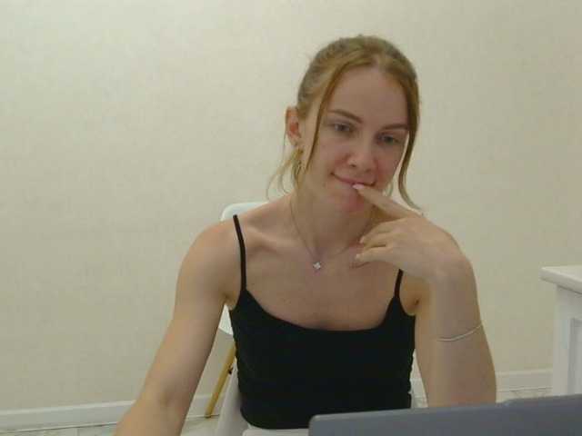 AinyrVixxen live cam on BongaCams