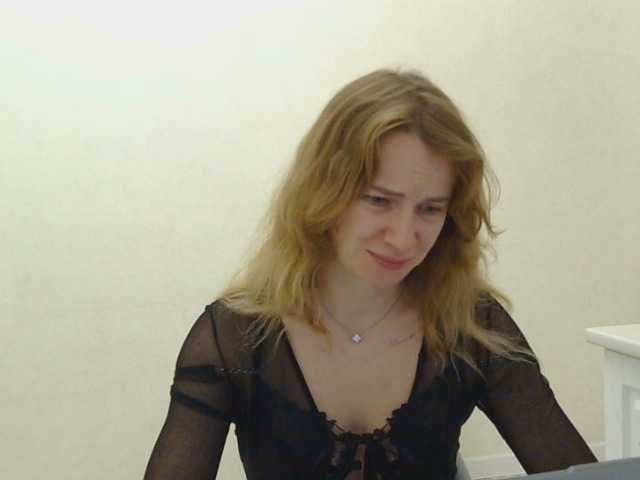 AinyrVixxen live cam on BongaCams