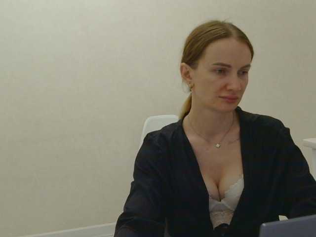 AinyrVixxen live cam on BongaCams