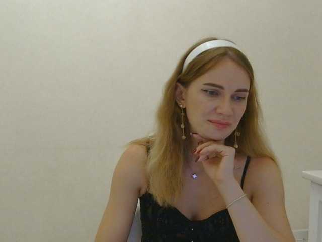 AinyrVixxen live cam on BongaCams