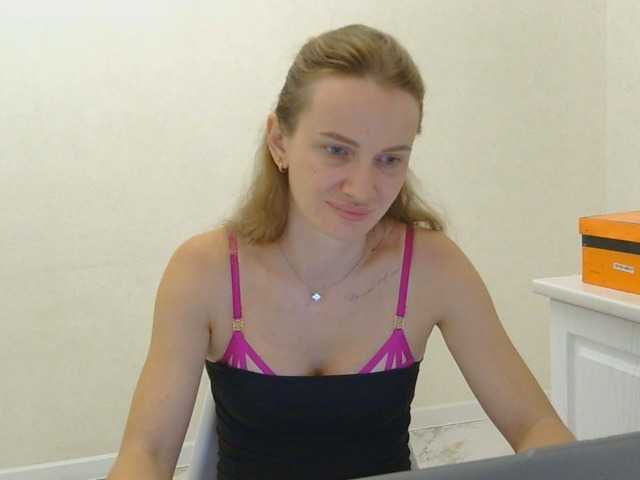 AinyrVixxen live cam on BongaCams