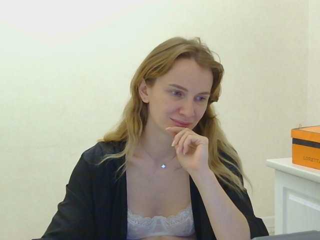 AinyrVixxen live cam on BongaCams