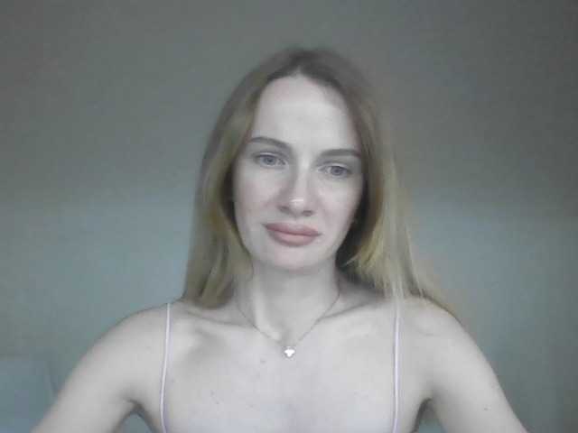 AinyrVixxen live cam on BongaCams
