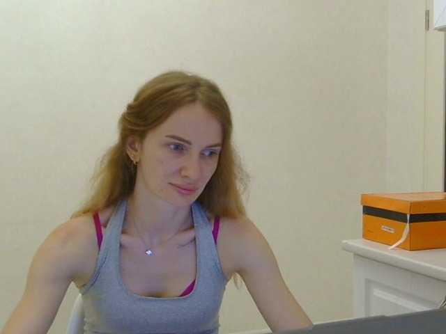 AinyrVixxen live cam on BongaCams