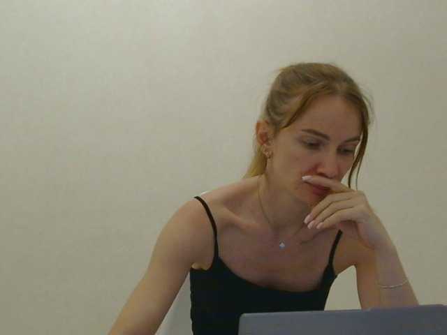 AinyrVixxen live cam on BongaCams