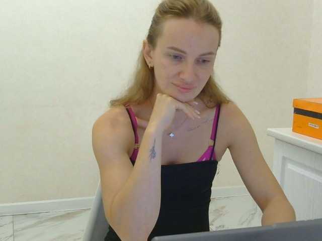 AinyrVixxen live cam on BongaCams
