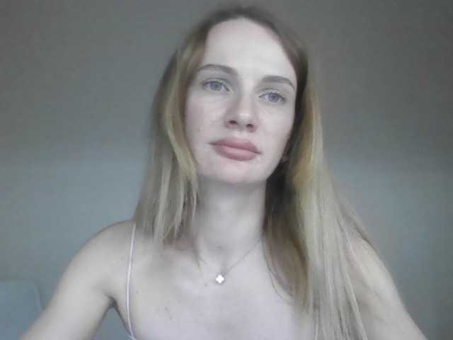 AinyrVixxen live cam on BongaCams
