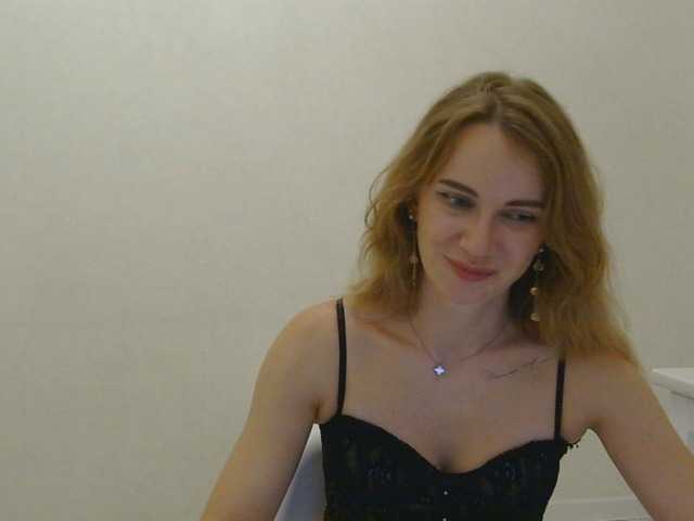 AinyrVixxen live cam on BongaCams