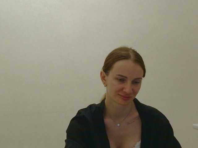 AinyrVixxen live cam on BongaCams