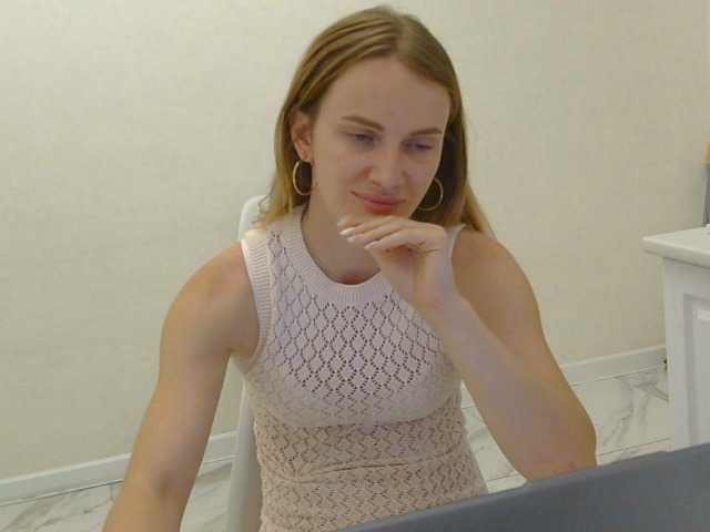 AinyrVixxen live cam on BongaCams