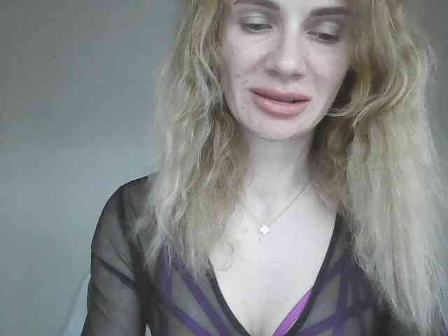 AinyrVixxen webcam