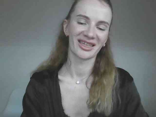 AinyrVixxen webcam