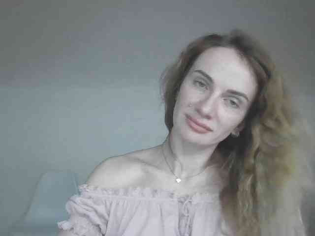 AinyrVixxen webcam