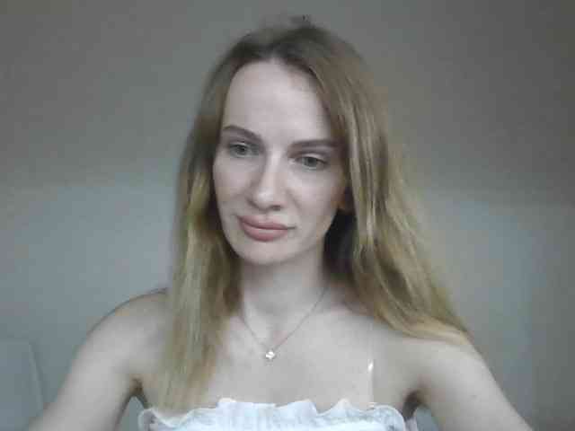 AinyrVixxen webcam