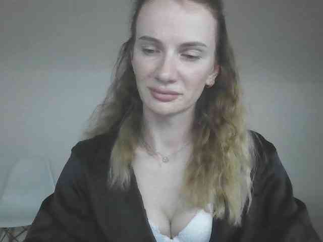 AinyrVixxen webcam