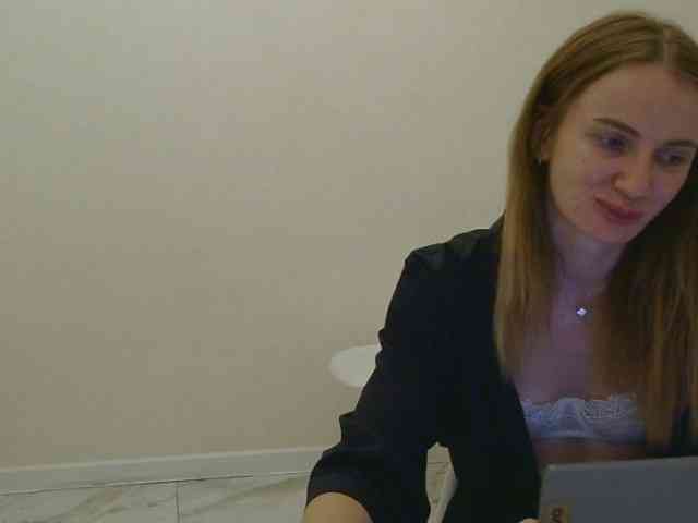 AinyrVixxen webcam