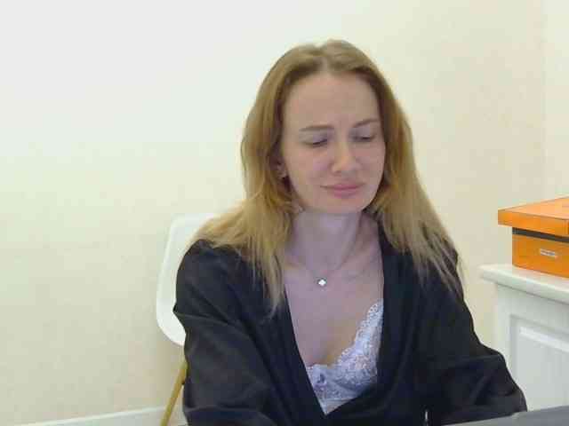 AinyrVixxen webcam