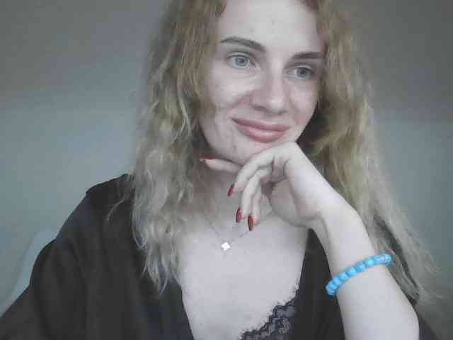 AinyrVixxen webcam