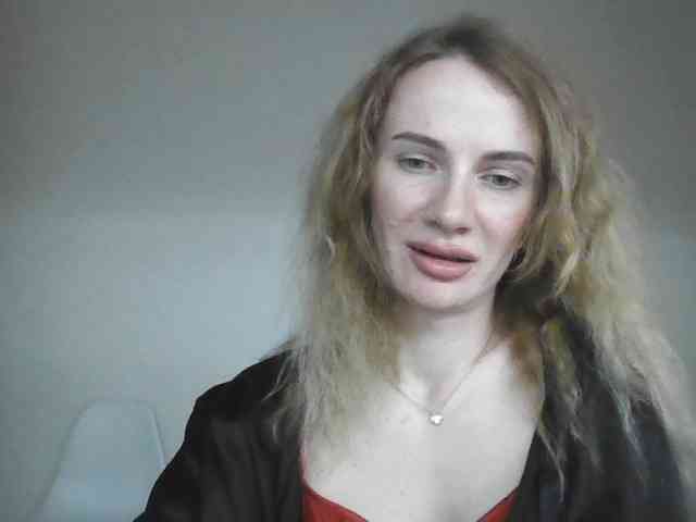 AinyrVixxen webcam