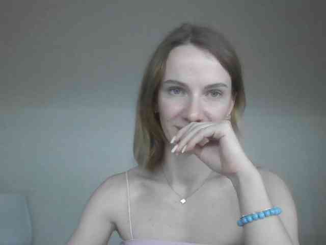 AinyrVixxen webcam