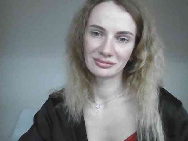 AinyrVixxen webcam