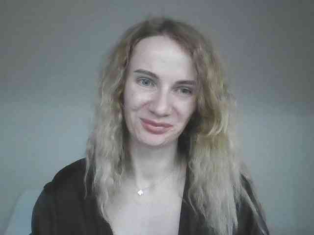 AinyrVixxen webcam