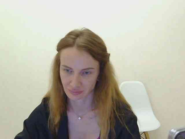 AinyrVixxen webcam