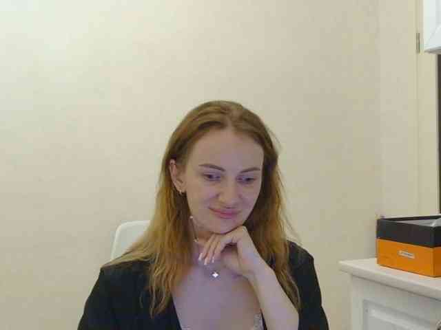 AinyrVixxen webcam
