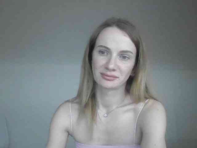 AinyrVixxen webcam