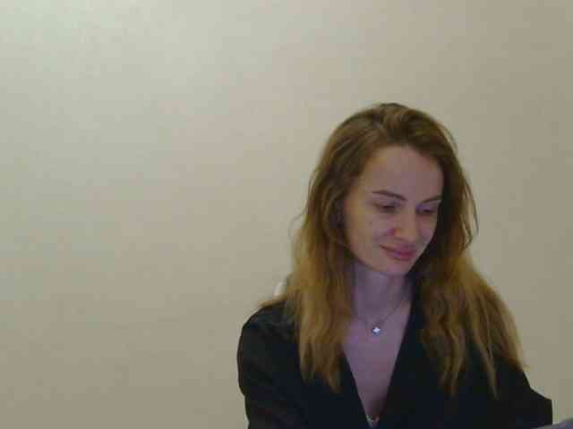 AinyrVixxen webcam