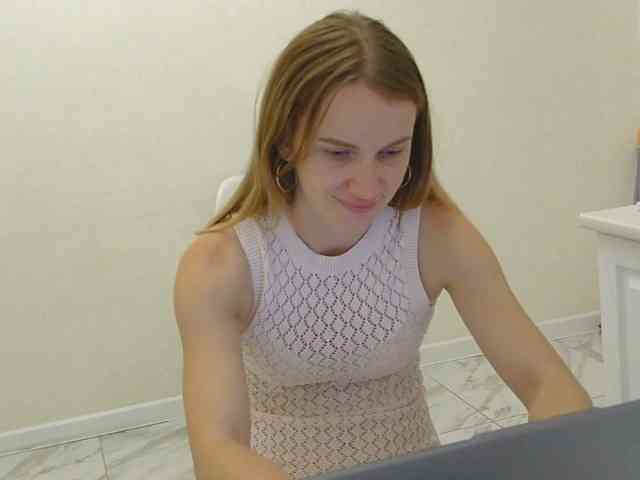AinyrVixxen webcam
