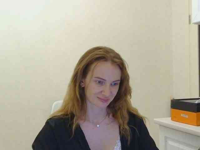 AinyrVixxen webcam