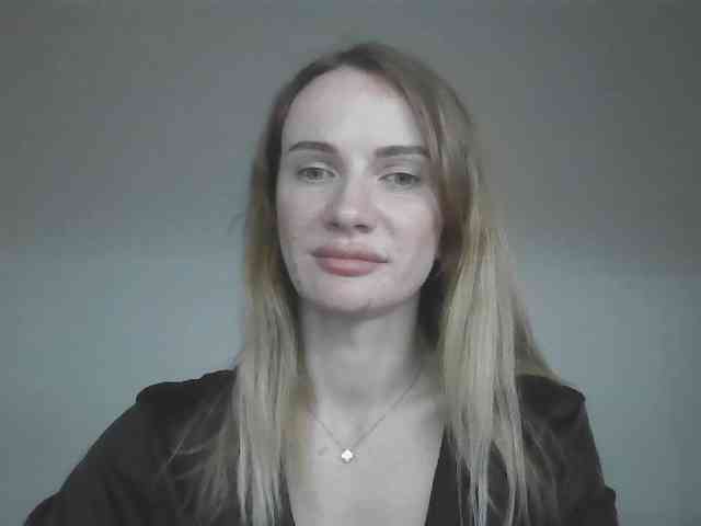 AinyrVixxen webcam