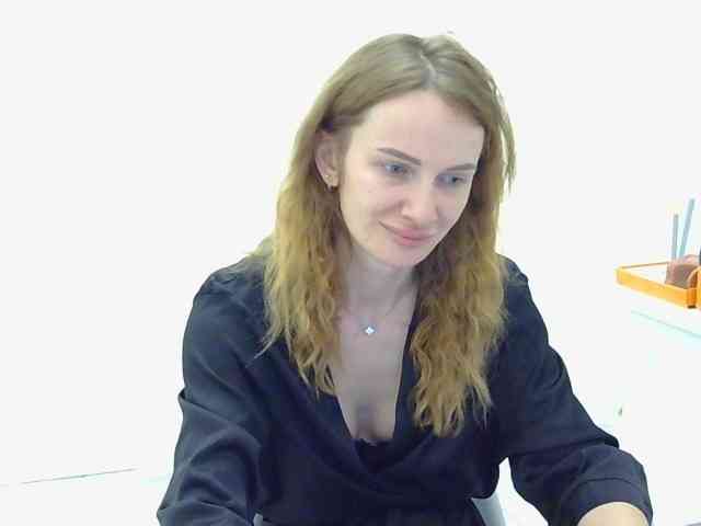 AinyrVixxen webcam