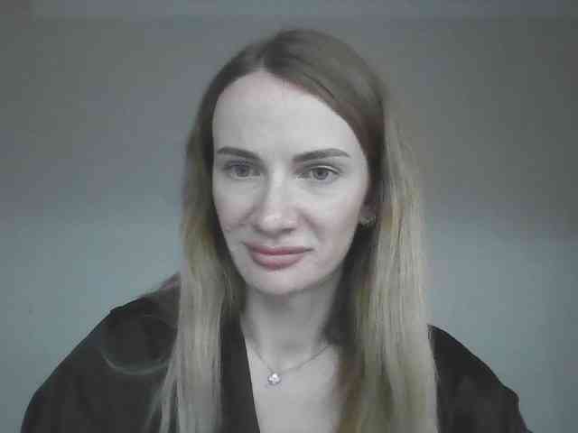 AinyrVixxen webcam