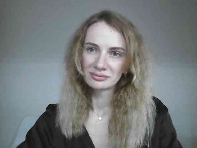 AinyrVixxen webcam