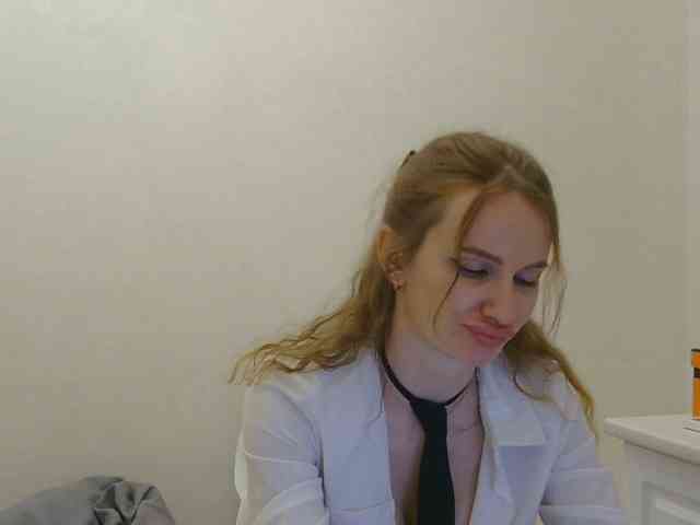 AinyrVixxen webcam