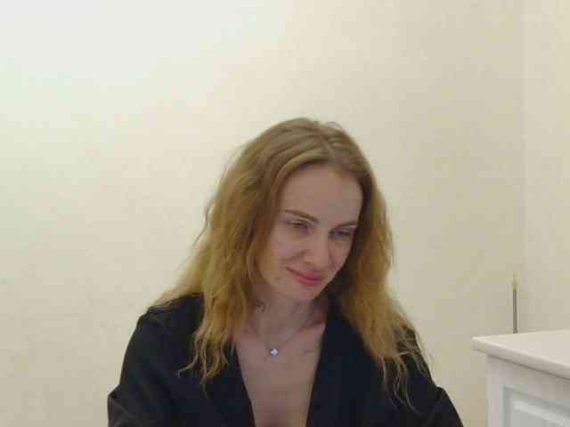 AinyrVixxen webcam