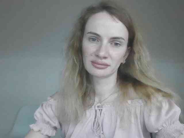 AinyrVixxen webcam