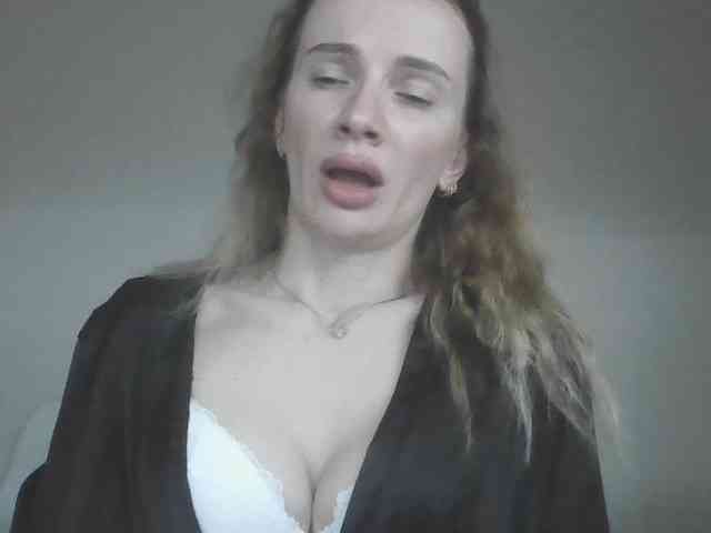 AinyrVixxen webcam