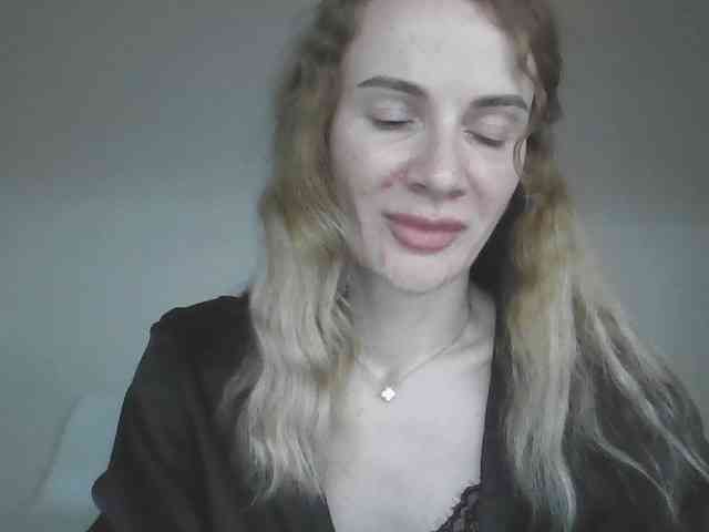 AinyrVixxen webcam