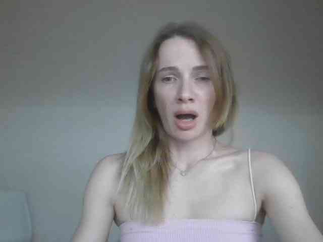 AinyrVixxen webcam