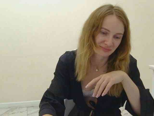 AinyrVixxen webcam